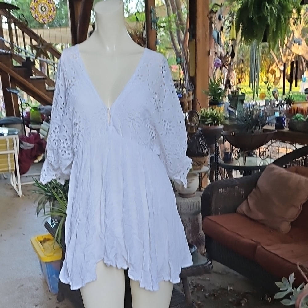 Olivaceous White Lace Cotton Eyelet Women's Blouse Top Underskirt Toe Back M